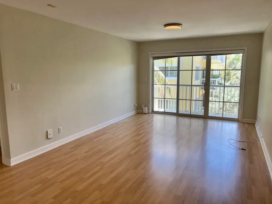 1515 E Broward Boulevard #305, Fort Lauderdale, FL 33301 - #2