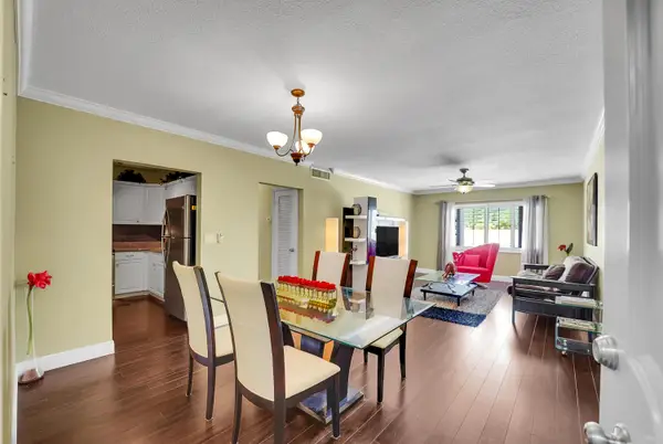 2230 NE 56th Place #223, Fort Lauderdale, FL 33308