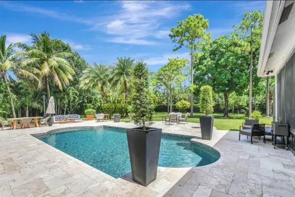 5122 Elpine Way, Riviera Beach, FL 33418