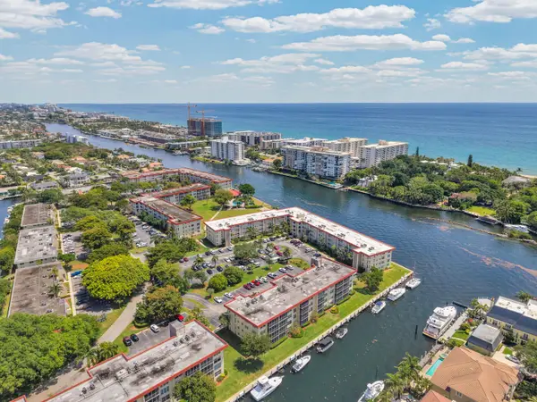 3050 NE 48th Court #305, Lighthouse Point, FL 33064