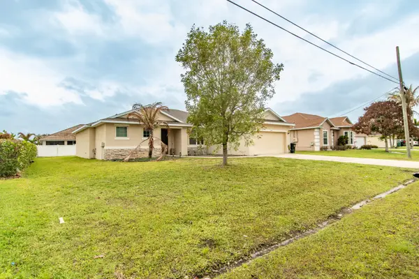 1244 SW Ermine Avenue, Port St Lucie, FL 34953