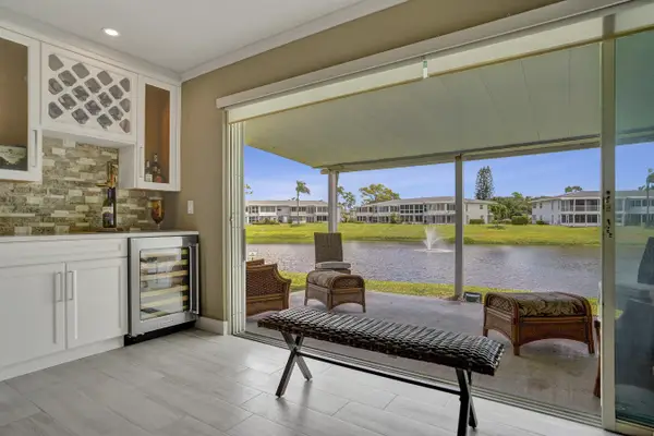 2820 SW 13th Street #101, Delray Beach, FL 33445
