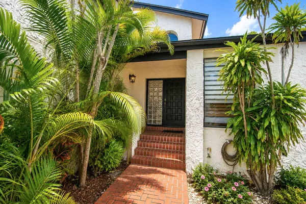 6458 Pond Apple Road, Boca Raton, FL 33433