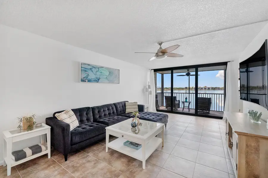 106 Lake Emerald Drive #308, Oakland Park, FL 33309 - #2