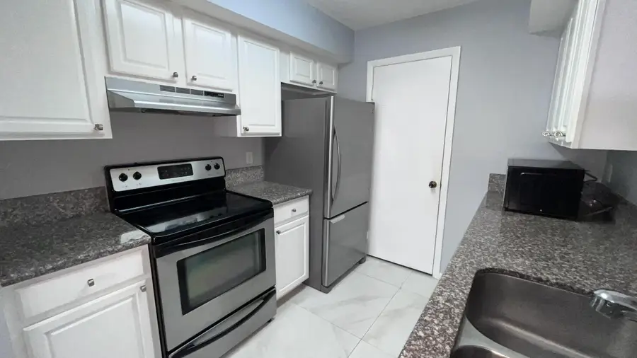 815 W Boynton Beach Boulevard #11-107, Boynton Beach, FL 33426 - #3
