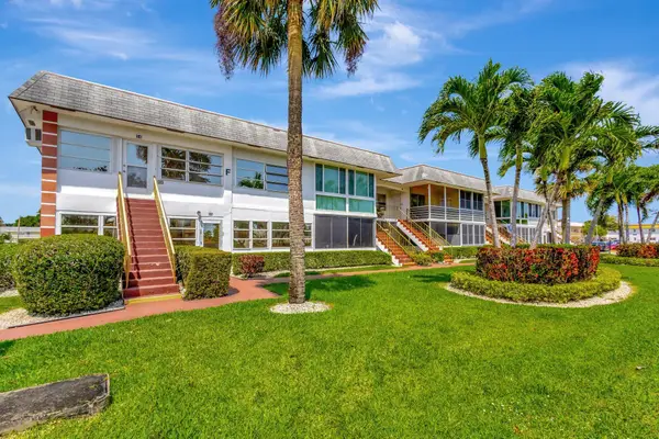 52 Plymouth, West Palm Beach, FL 33417