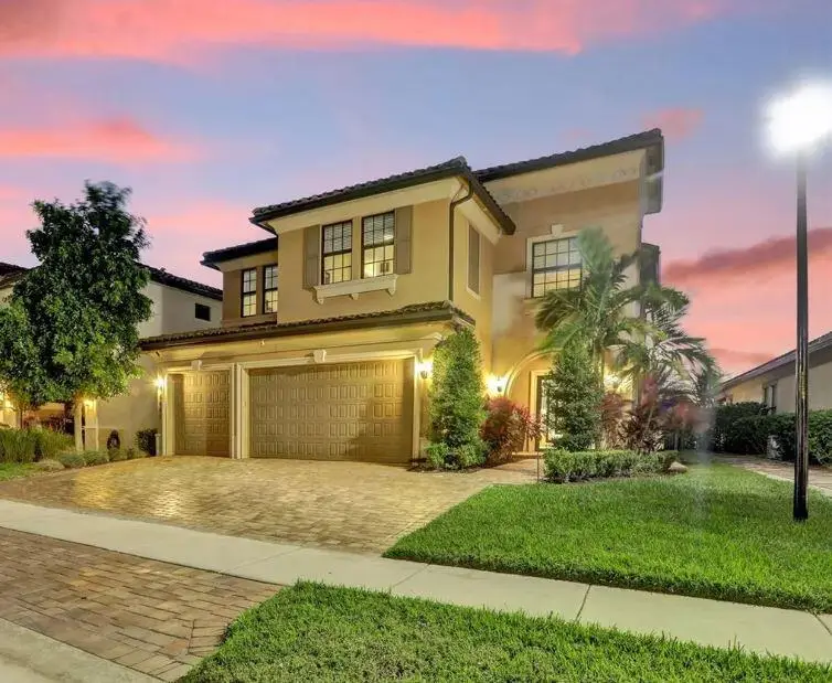 8665 E Baypoint Circle, Parkland, FL 33076 - #1