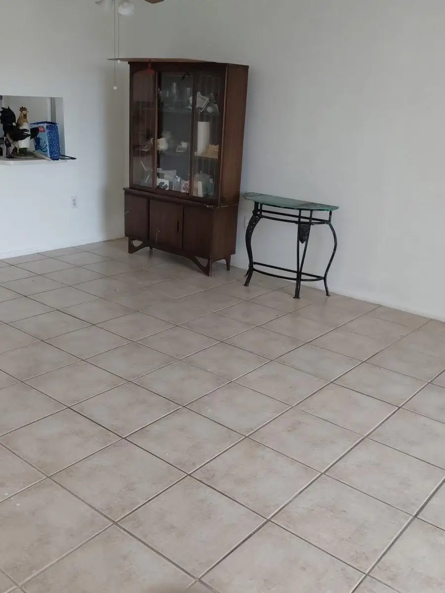 8460 Sunrise Lakes Boulevard, Sunrise, FL 33322 - #3