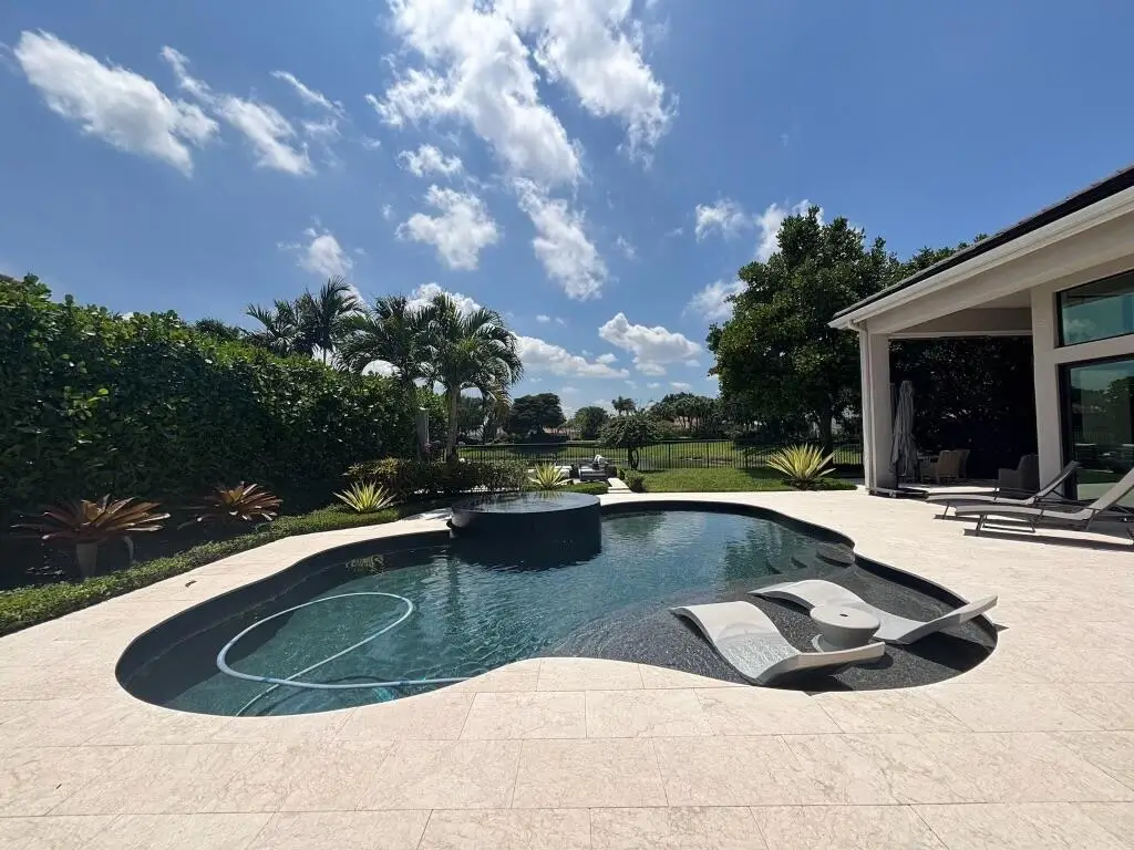 21 Somerset Drive, Palm Beach Gardens, FL 33418 - #1