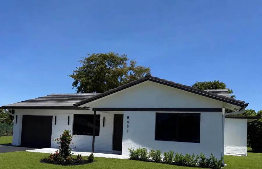 9405 NW 74th Street, Tamarac, FL 33321 - #2