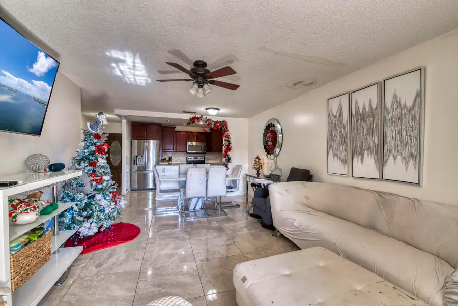 4125 NW 88th Avenue #202, Coral Springs, FL 33065 - #3