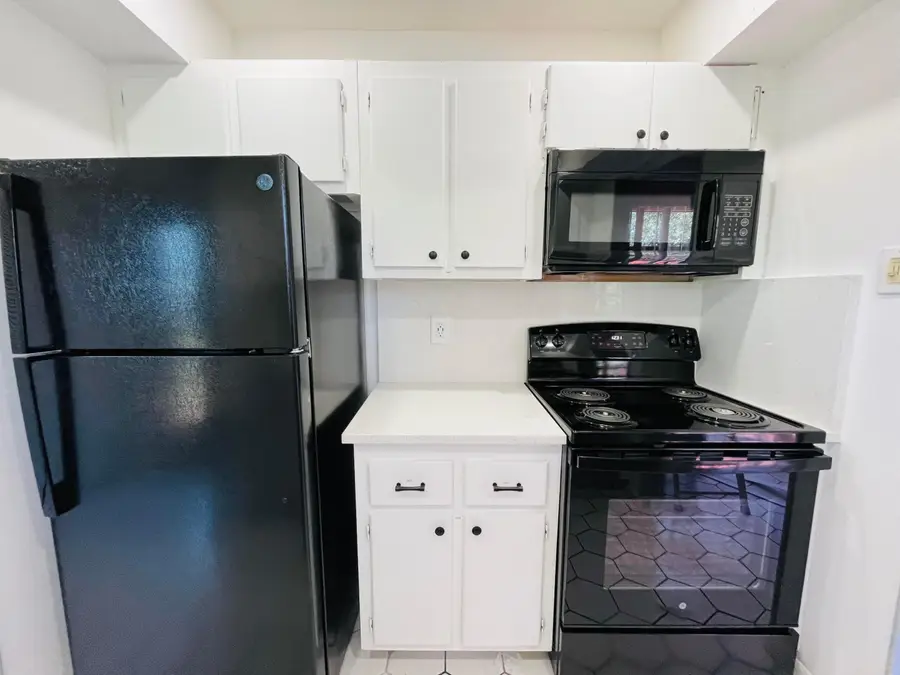 11 Golfs Edge E #E, West Palm Beach, FL 33417 - #3