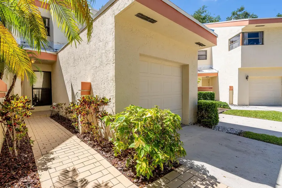 3404 Emerald Oaks Drive #803, Hollywood, FL 33021 - #3