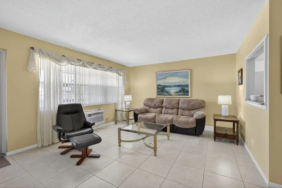 414 Windsor R, West Palm Beach, FL 33417 - #3