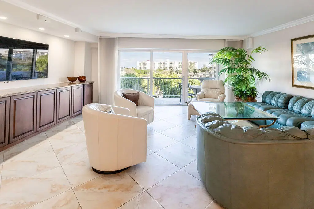 875 E Camino Real, Boca Raton, FL 33432 - #1