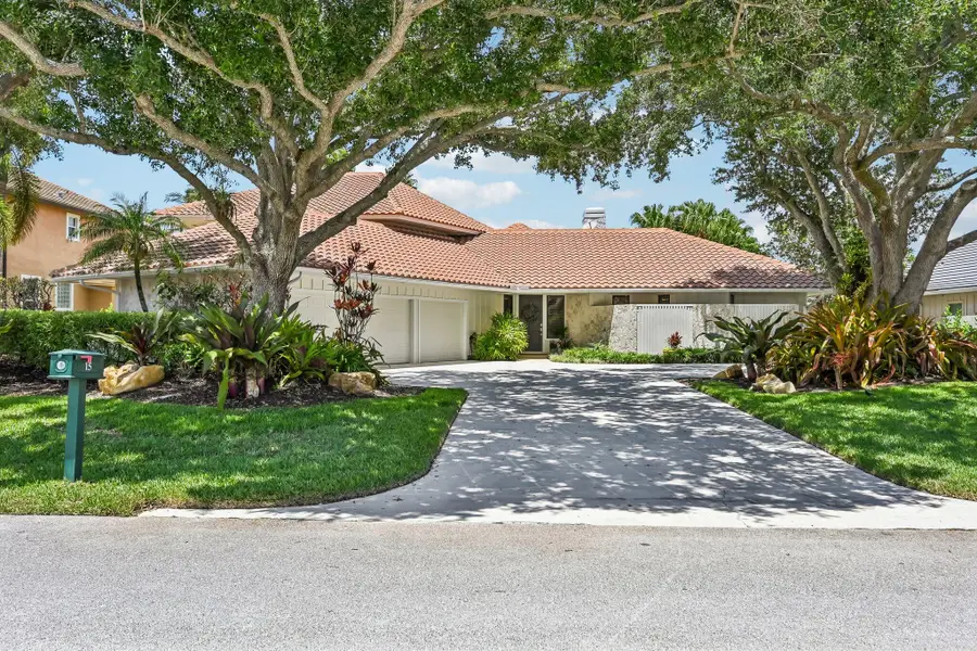 15 Carrick Road, Palm Beach Gardens, FL 33418 - #3