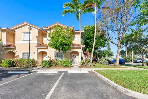5910 Riverside Avenue, Tamarac, FL 33321