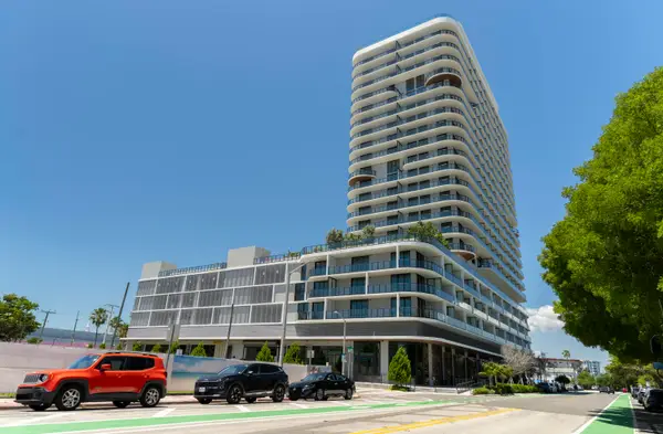 580 72nd Street #1102, Miami Beach, FL 33141