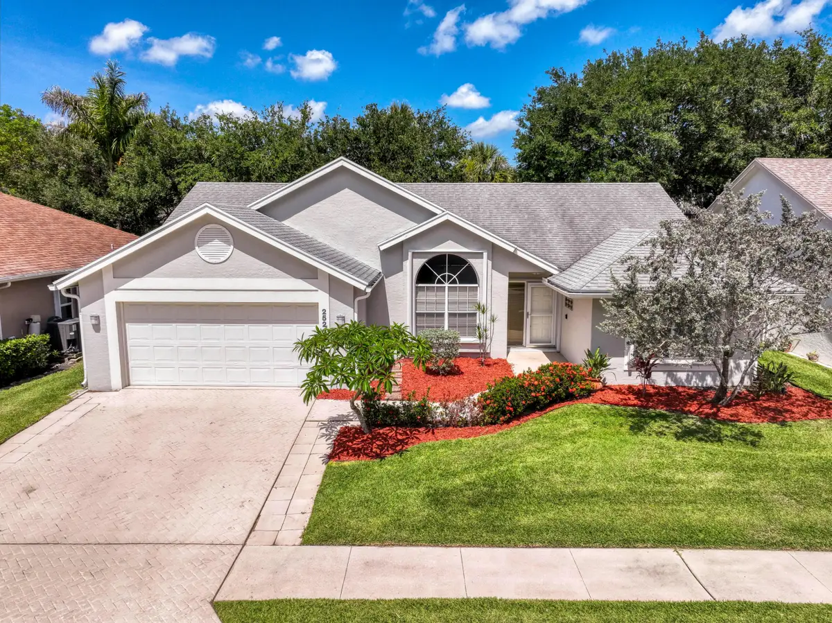 252 Moccasin Trail W, Jupiter, FL 33458 - #1