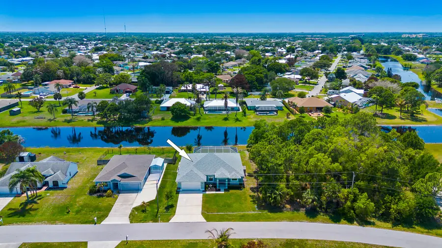 2549 SE Lyman Circle, Port Saint Lucie, FL 34952 - #2