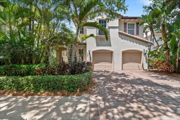 883 Taft Court, Palm Beach Gardens, FL 33410