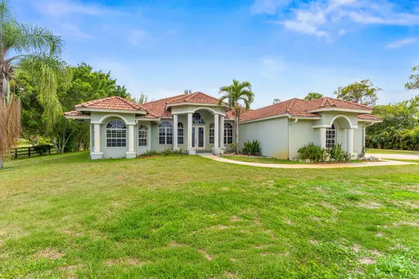 19482 Green Grove Court, Loxahatchee, FL 33470