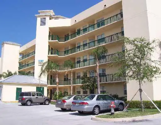 27 Royal Palm Way #406, Boca Raton, FL 33432