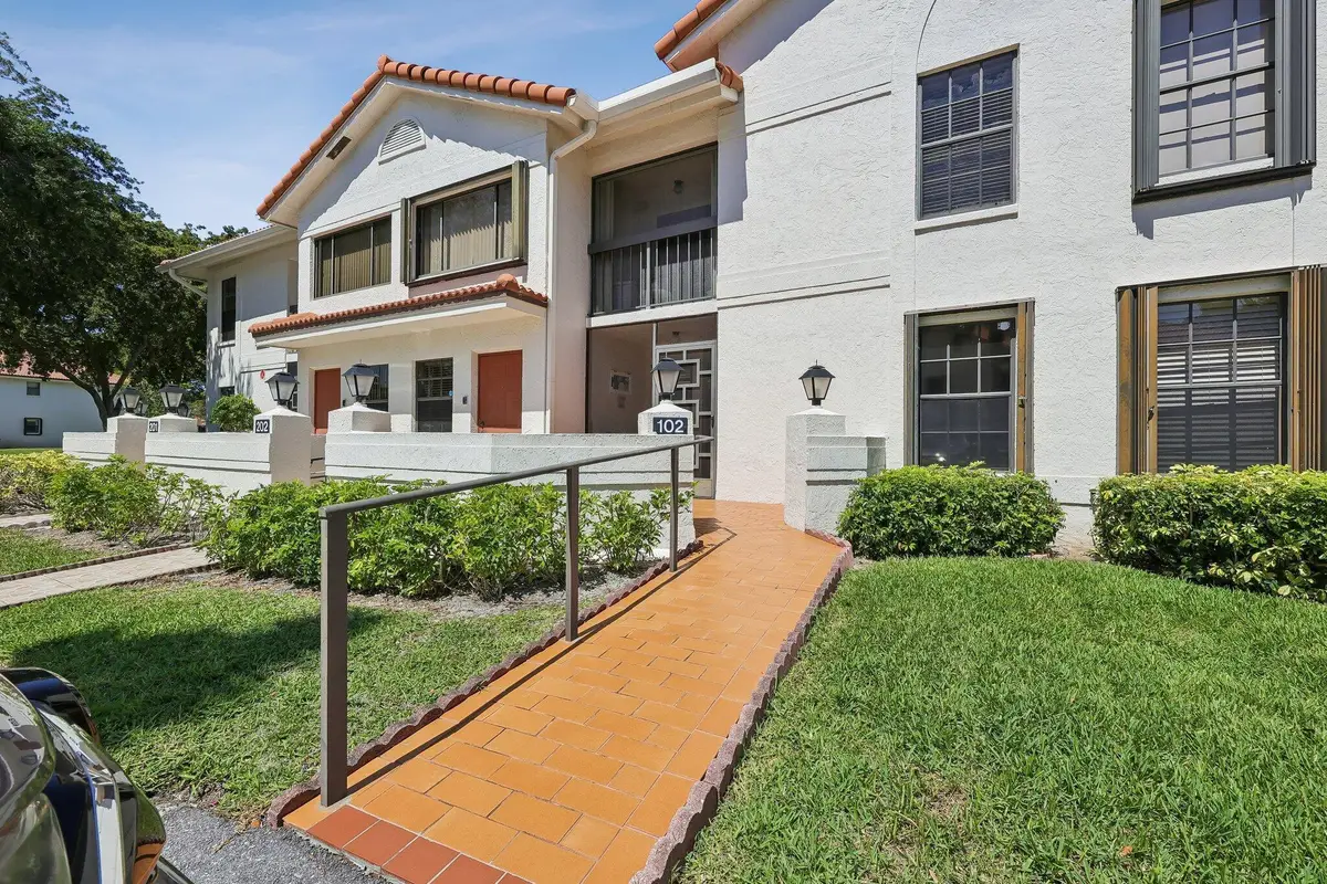 9681 E Sills Dr E #102, Boynton Beach, FL 33437 - #1