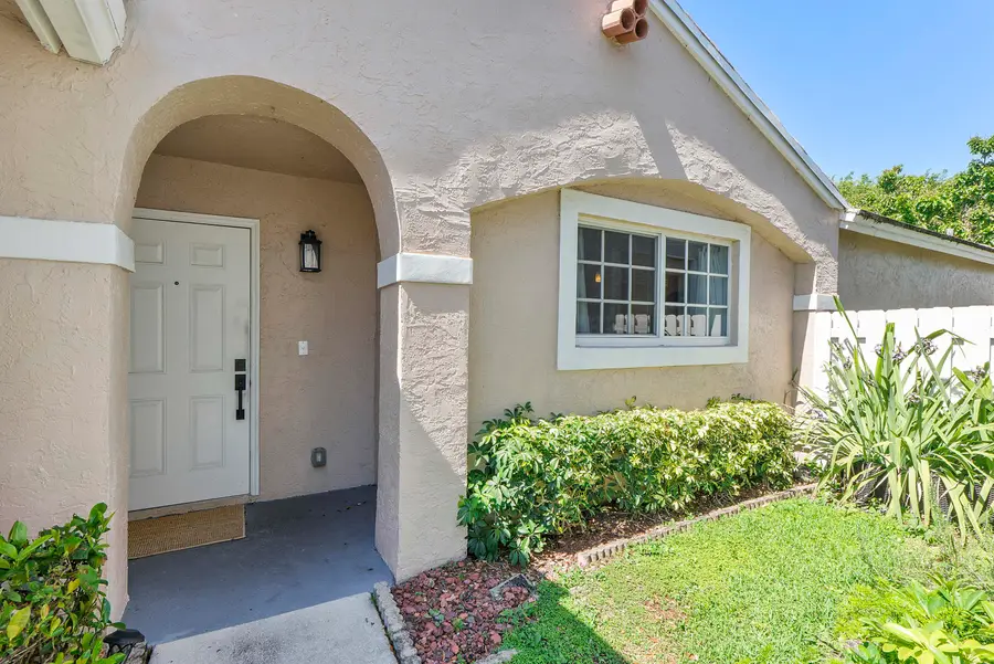 9800 NW 9th Court, Plantation, FL 33324 - #3