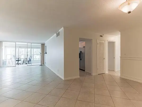 6901 Cypress Road #C14, Plantation, FL 33317