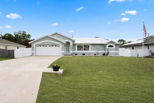 2958 SW Fluvia Street, Port St Lucie, FL 34953