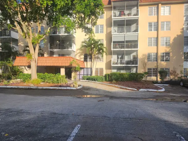 4160 Inverrary Drive #311, Lauderhill, FL 33319