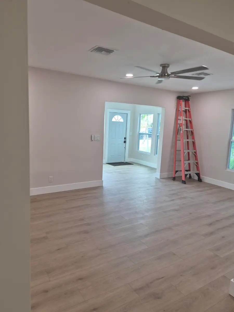 707 Hampton Road, West Palm Beach, FL 33405 - #3