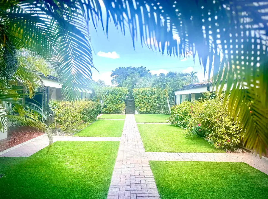 630 NE 17th Way, Fort Lauderdale, FL 33304 - #2
