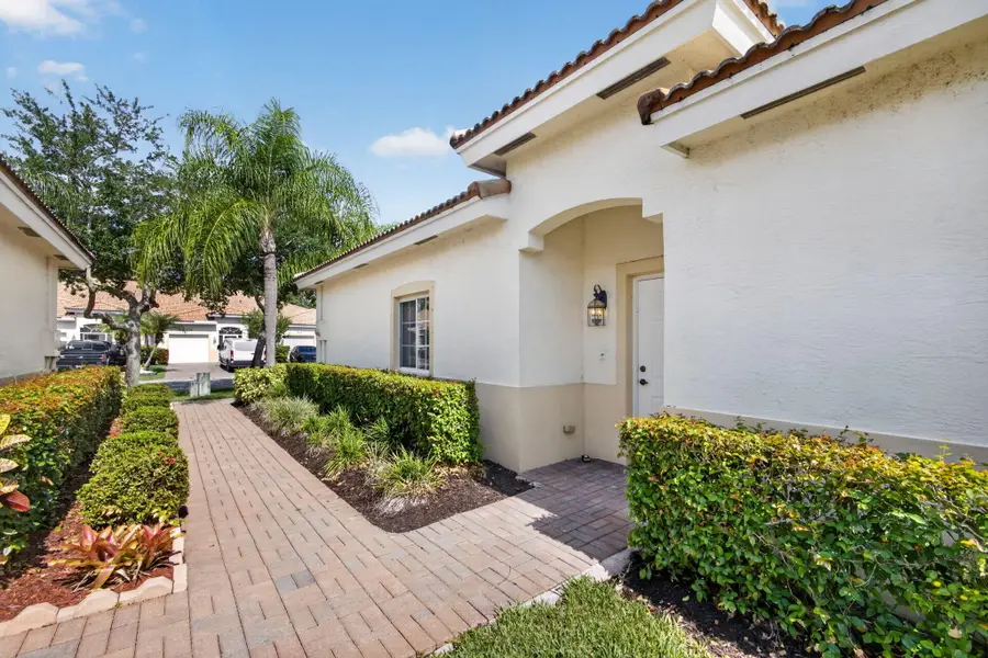 2344 Windjammer Way, West Palm Beach, FL 33411 - #3