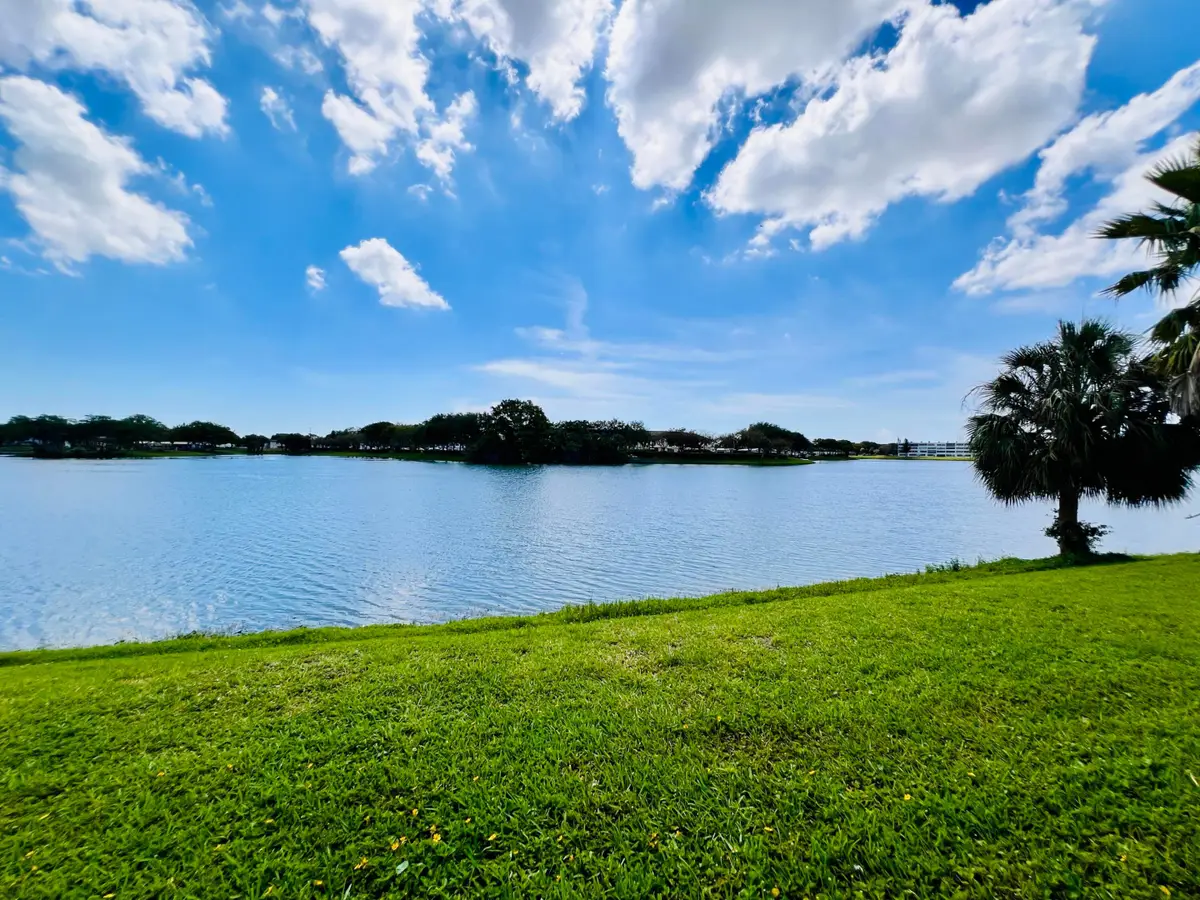 57 Chatham C, West Palm Beach, FL 33417 - #1