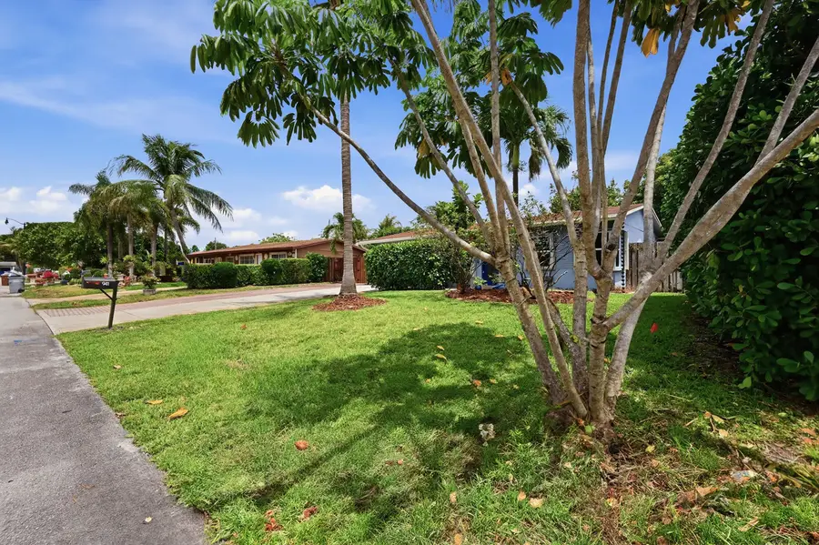 941 NE 23rd Court, Pompano Beach, FL 33064 - #2