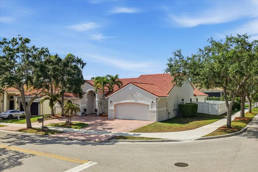 830 Heritage Drive, Weston, FL 33326 - #3