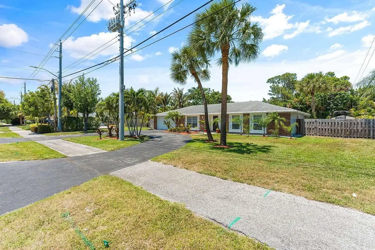 5103 Center Street, Jupiter, FL 33458 - #1
