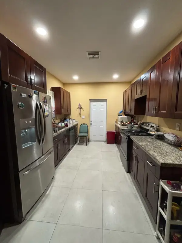 4444 NW 23 Avenue Nw #B, Miami, FL 33142