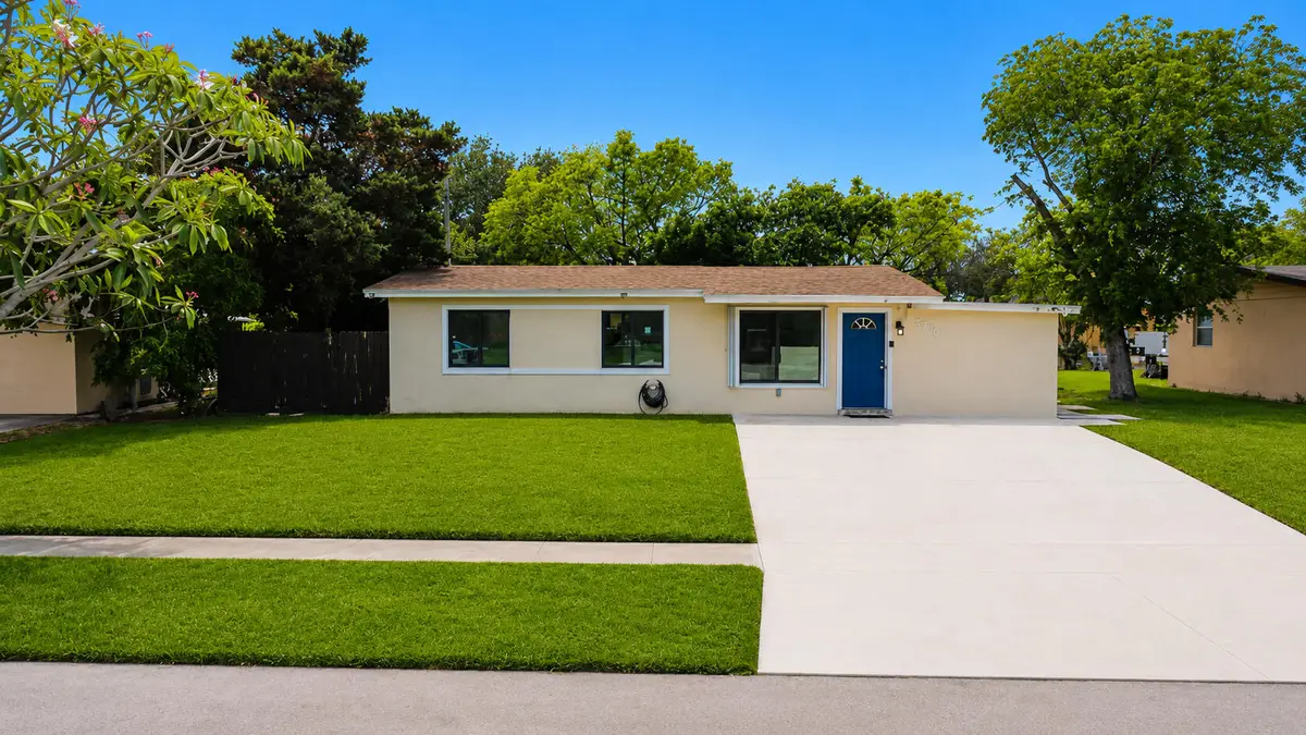 5700 SW 37 Court, Davie, FL 33314 - #1