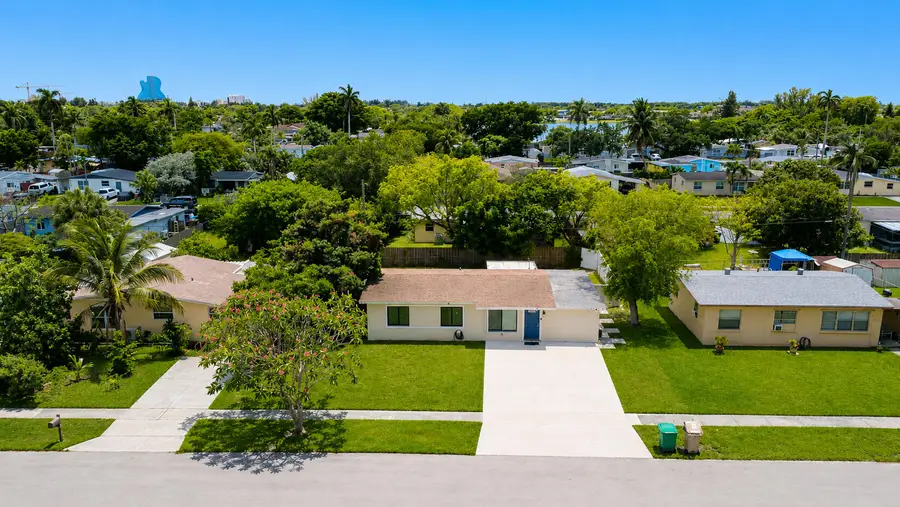5700 SW 37 Court, Davie, FL 33314 - #2