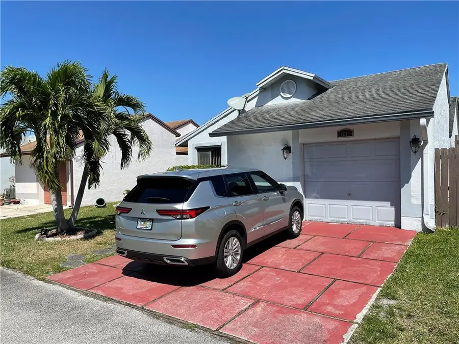 1231 SW 112th Avenue, Pembroke Pines, FL 33025 - #2