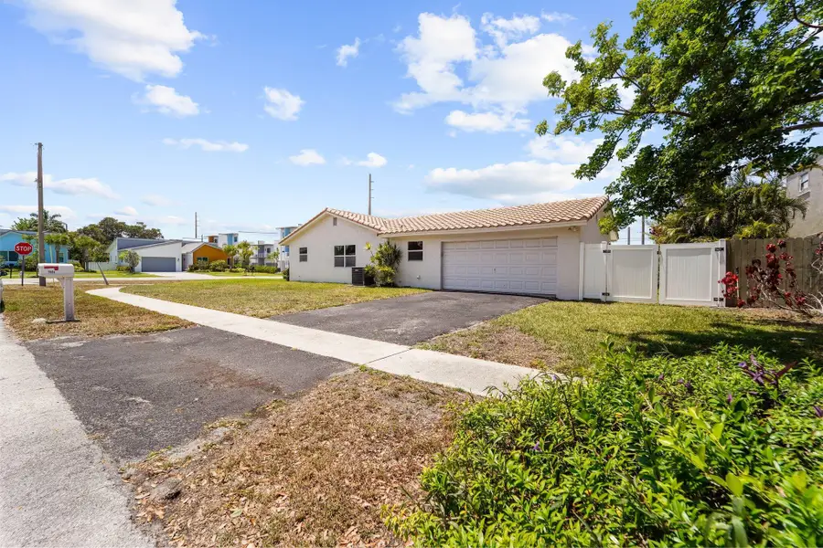 5066 NW 3rd Avenue, Boca Raton, FL 33431 - #3