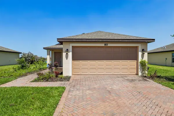 923 Bent Creek Drive, Fort Pierce, FL 34947