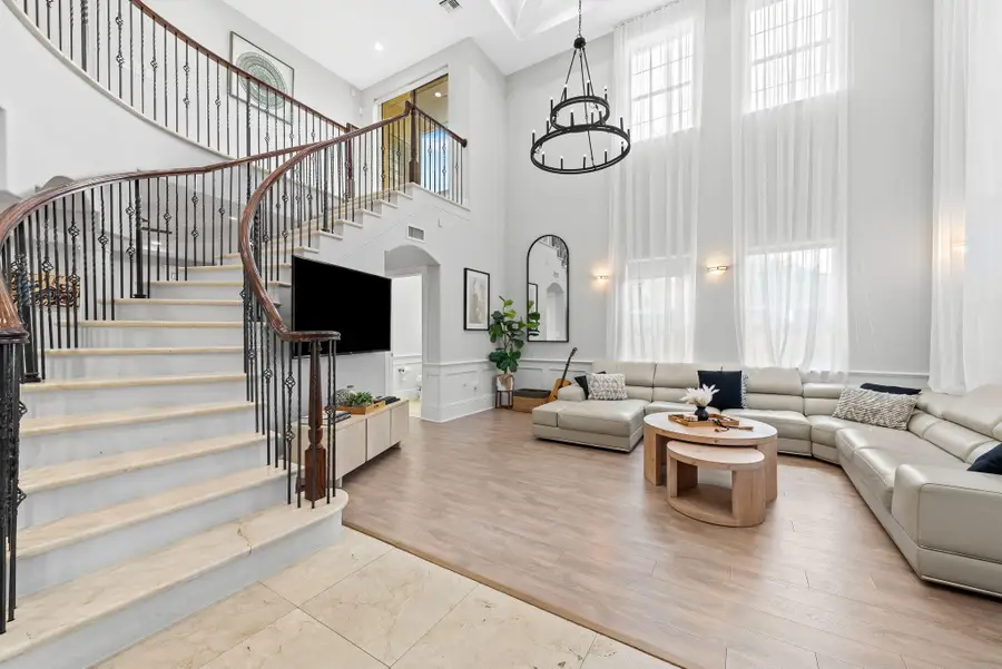 919 Hollywood Boulevard, Hollywood, FL 33019 - #2