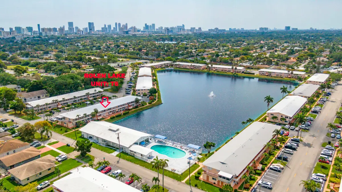 800 SW 10th Terrace #T-6, Hallandale Beach, FL 33009 - #1