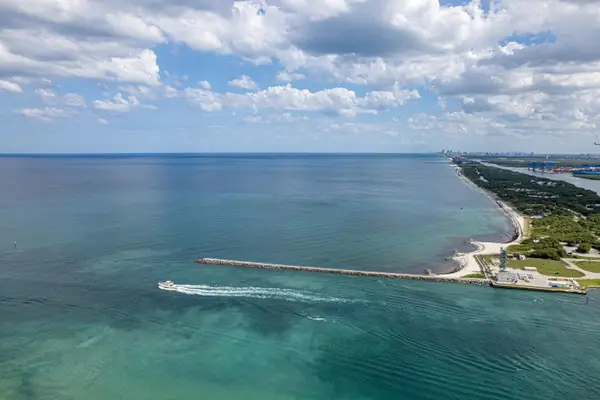 1900 S Ocean Drive #1706, Fort Lauderdale, FL 33316