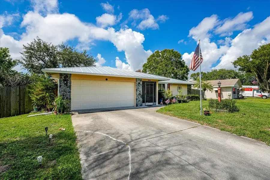 716 SE Evergreen Terrace, Port Saint Lucie, FL 34983 - #2