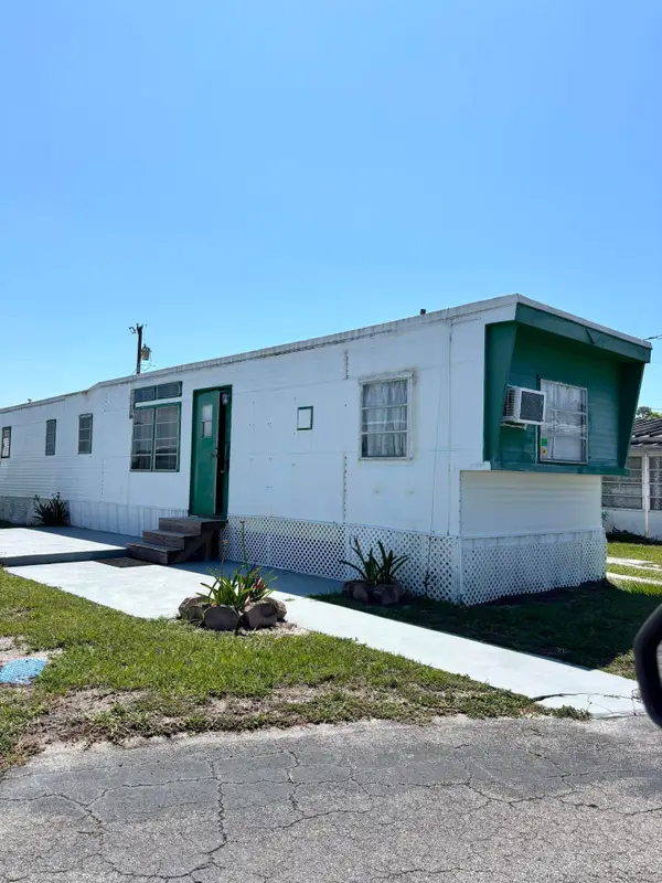 2023 St Lucie Boulevard #125, Fort Pierce, FL 34946